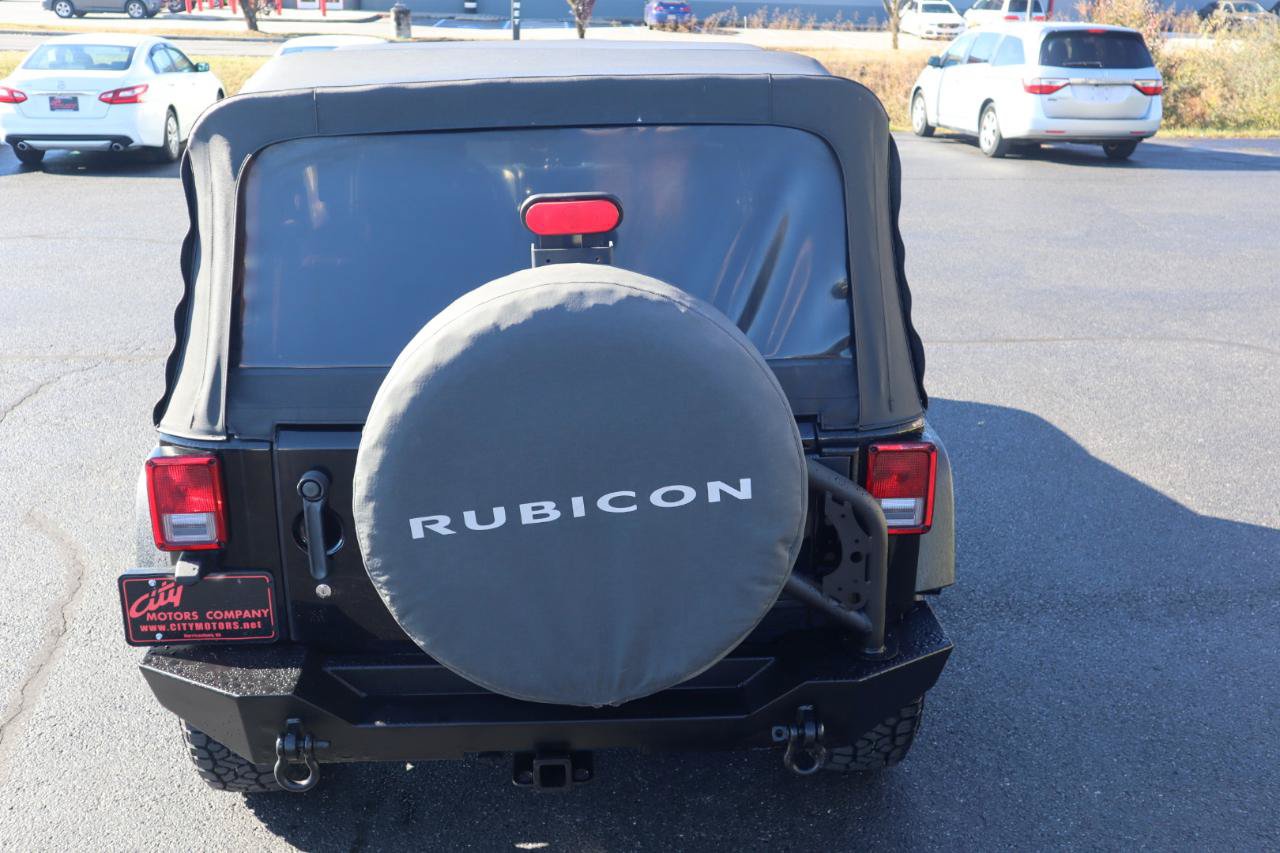 Used 2014 Jeep Wrangler Unlimited Rubicon w/ Connectivity Group AWD/4WD image 8