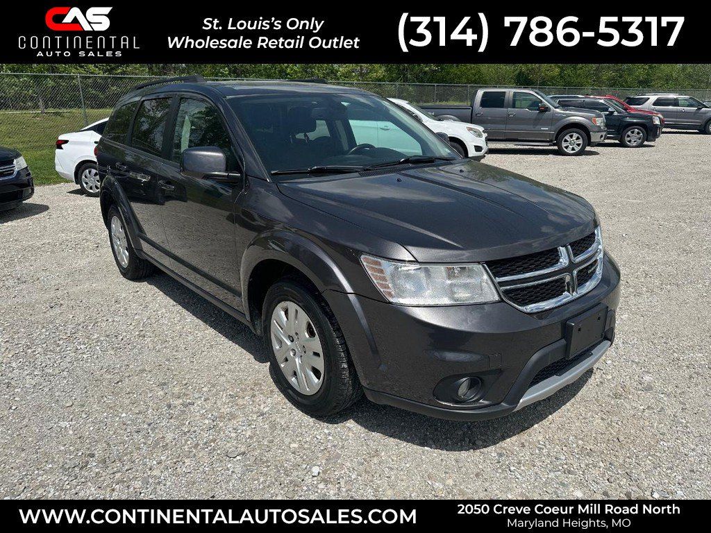 Used 2019 Dodge Journey SE w/ Connectivity Group FWD image 1