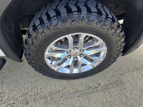 Used 2019 GMC Sierra 1500 SLT w/ SLT Premium Package image 12