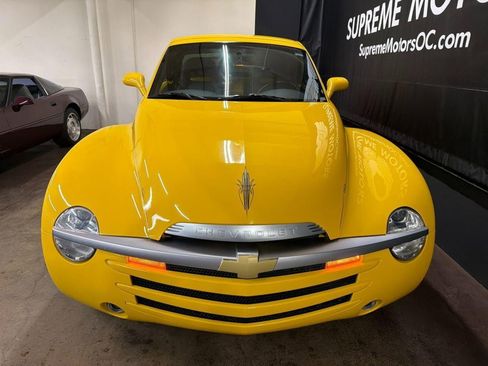 Used 2005 Chevrolet SSR w/ Preferred Equipment Group image 22