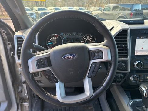 Used 2019 Ford F150 Lariat w/ Equipment Group 502A Luxury image 12