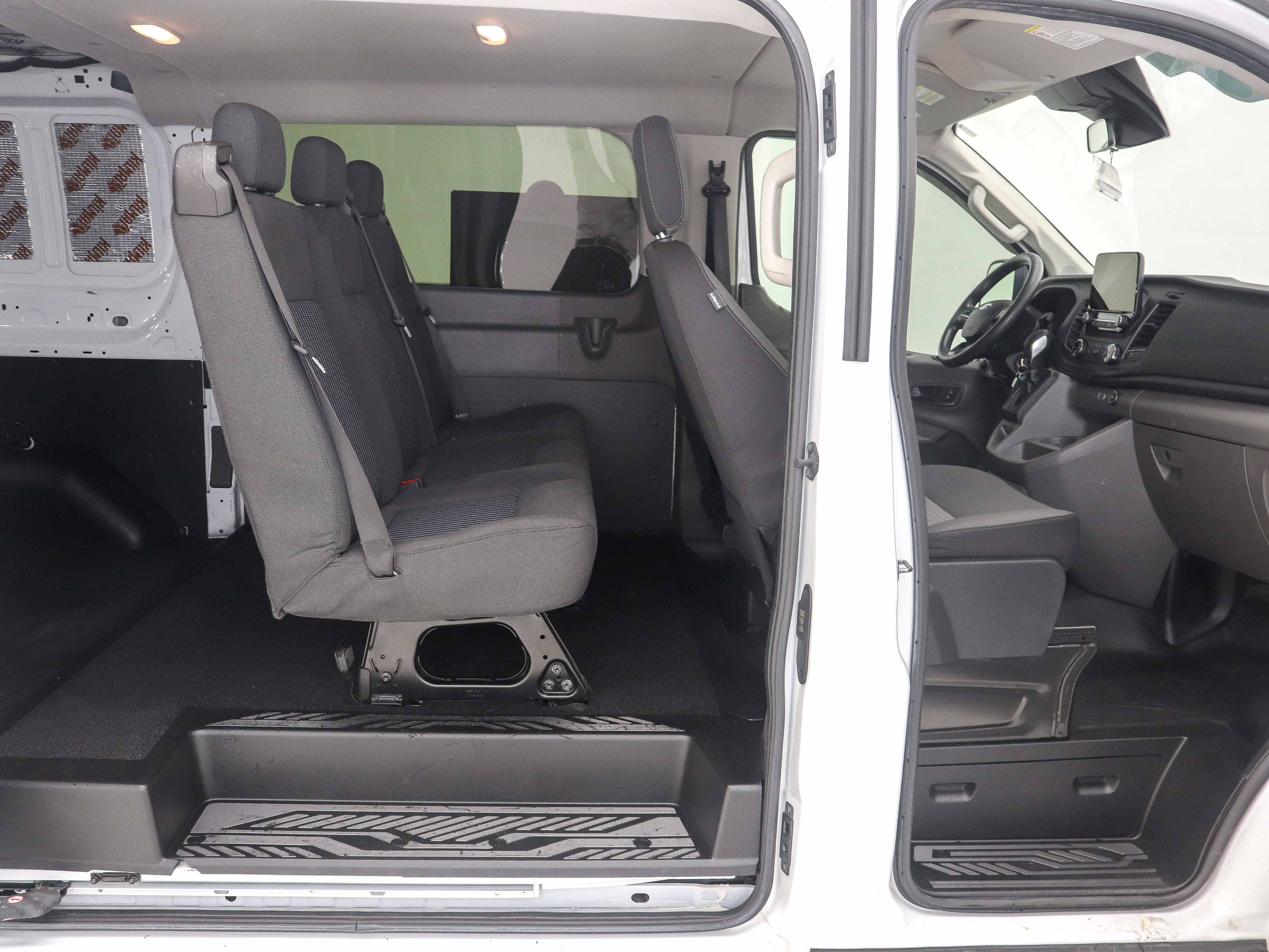 Used 2020 Ford Transit 350 Low Roof AWD image 12
