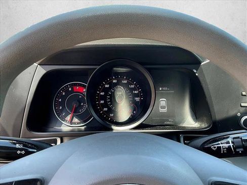 Used 2023 Hyundai Elantra SEL FWD image 21