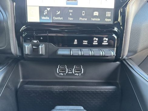 Used 2023 RAM 1500 Laramie image 28