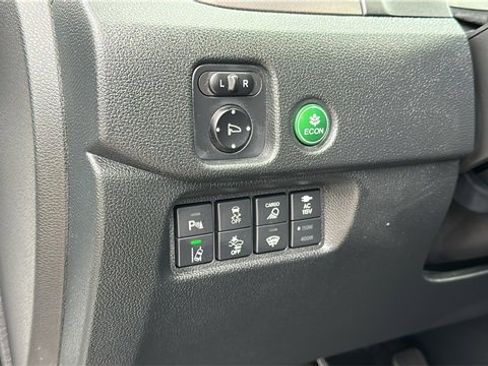 Used 2023 Honda Ridgeline RTL-E image 11