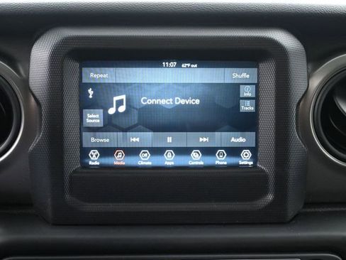 Used 2022 Jeep Wrangler Unlimited Sport image 15