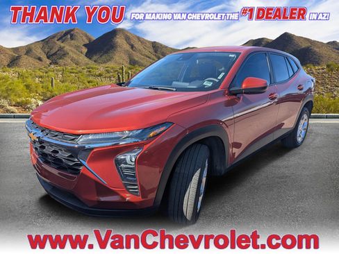 Certified 2024 Chevrolet Trax LS w/ LS Convenience Package image 1