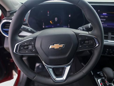 Used 2024 Chevrolet Trax LT w/ Driver Confidence Package image 15