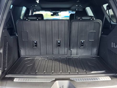 Used 2026 GMC Yukon XL AT4 AWD/4WD image 30