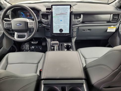 New 2025 Ford F150 Lightning Flash image 31