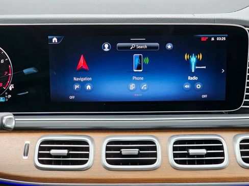 Certified 2025 Mercedes-Benz GLS 450 4MATIC image 40