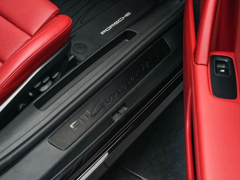 Used 2024 Porsche 911 Carrera S image 44