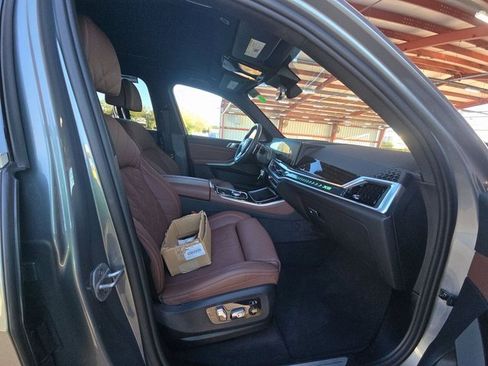 Used 2026 BMW X5 sDrive40i image 11