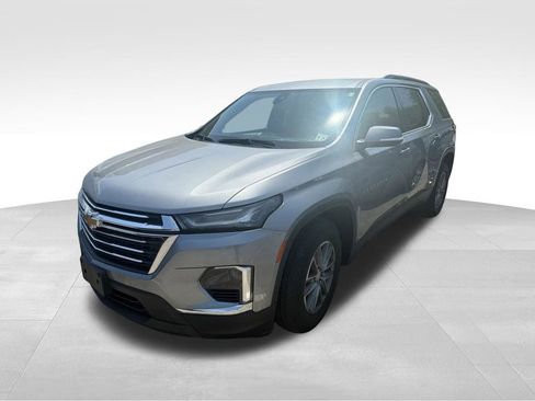 Used 2023 Chevrolet Traverse LT AWD/4WD image 1