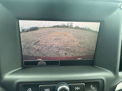 Used 2023 GMC Terrain SLE w/ Driver Convenience Package FWD image 26