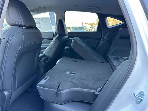 New 2025 Nissan Murano SV image 10