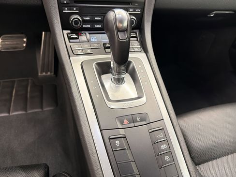 Used 2018 Porsche 718 Cayman S RWD image 15