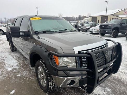Used 2011 Ford F150 XLT w/ XTR Pkg image 3