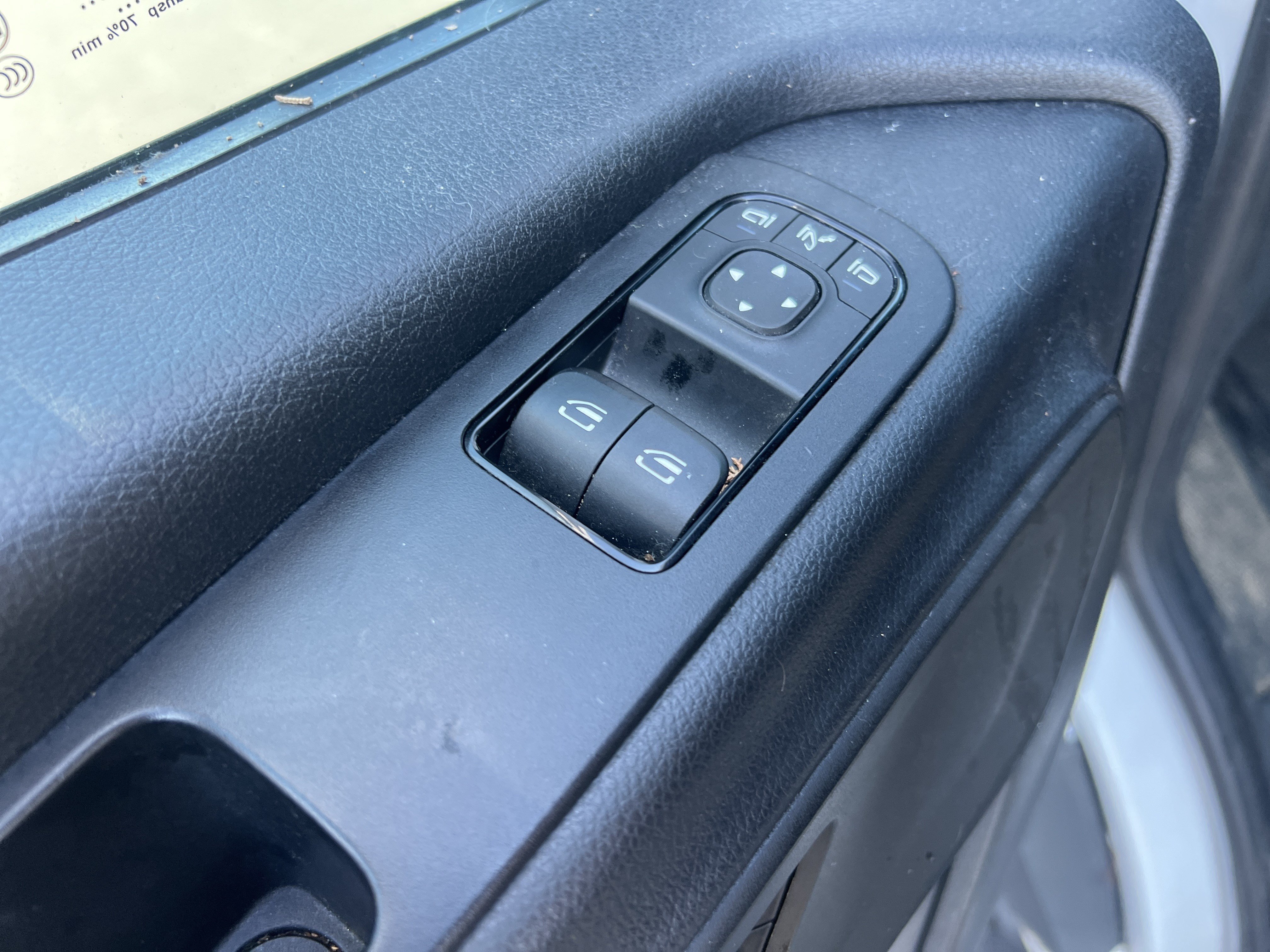 Used 2020 Mercedes-Benz Sprinter 2500 image 16