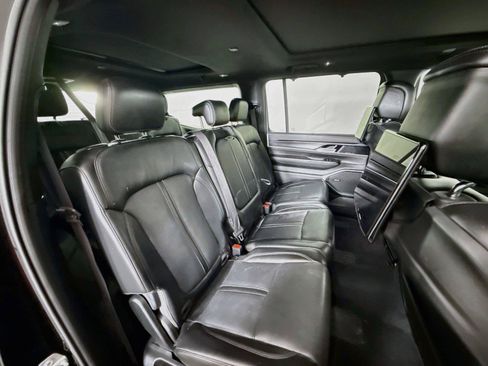 Used 2022 Jeep Wagoneer Series I w/ Convenience Group I RWD image 17