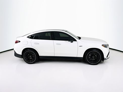 Used 2026 Mercedes-Benz GLC 43 AMG GLC 43 AMG image 9