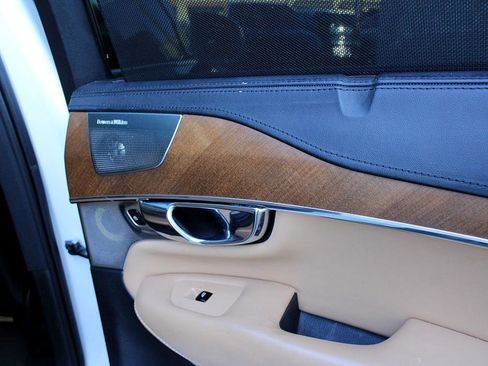 Used 2016 Volvo XC90 T6 image 12