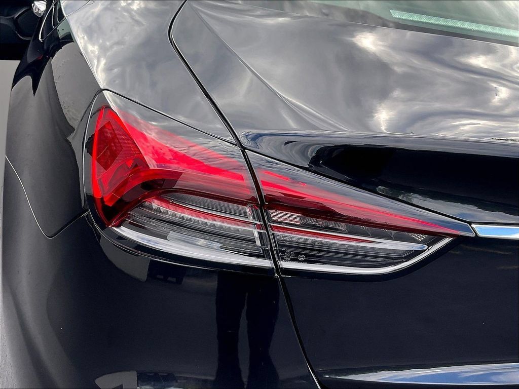 Used 2022 Maserati Quattroporte Modena RWD image 23