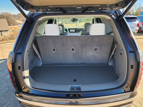 Used 2026 Hyundai Palisade Limited image 6