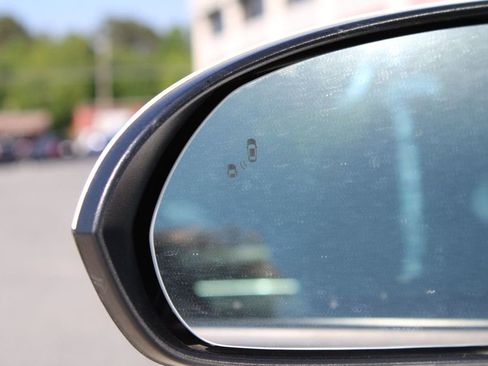 Used 2020 Hyundai Elantra SEL w/ Cargo Package (C1) image 24