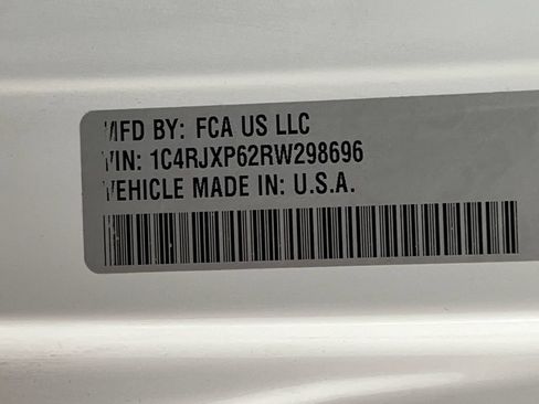 Used 2024 Jeep Wrangler Unlimited Sahara AWD/4WD image 69