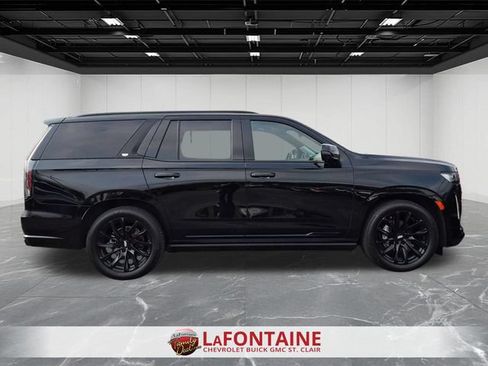 Used 2023 Cadillac Escalade Sport Platinum w/ LPO, ONYX Package AWD/4WD image 6