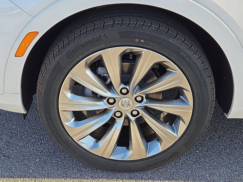 New 2026 Buick Envista Avenir FWD image 7