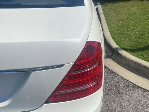 Used 2010 Mercedes-Benz S 550 image 8