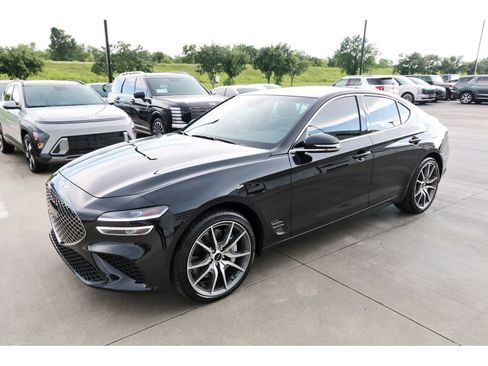 Used 2026 Genesis G70 2.5T AWD/4WD image 3