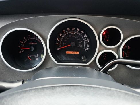 Used 2013 Toyota Tundra 4x4 CrewMax image 14