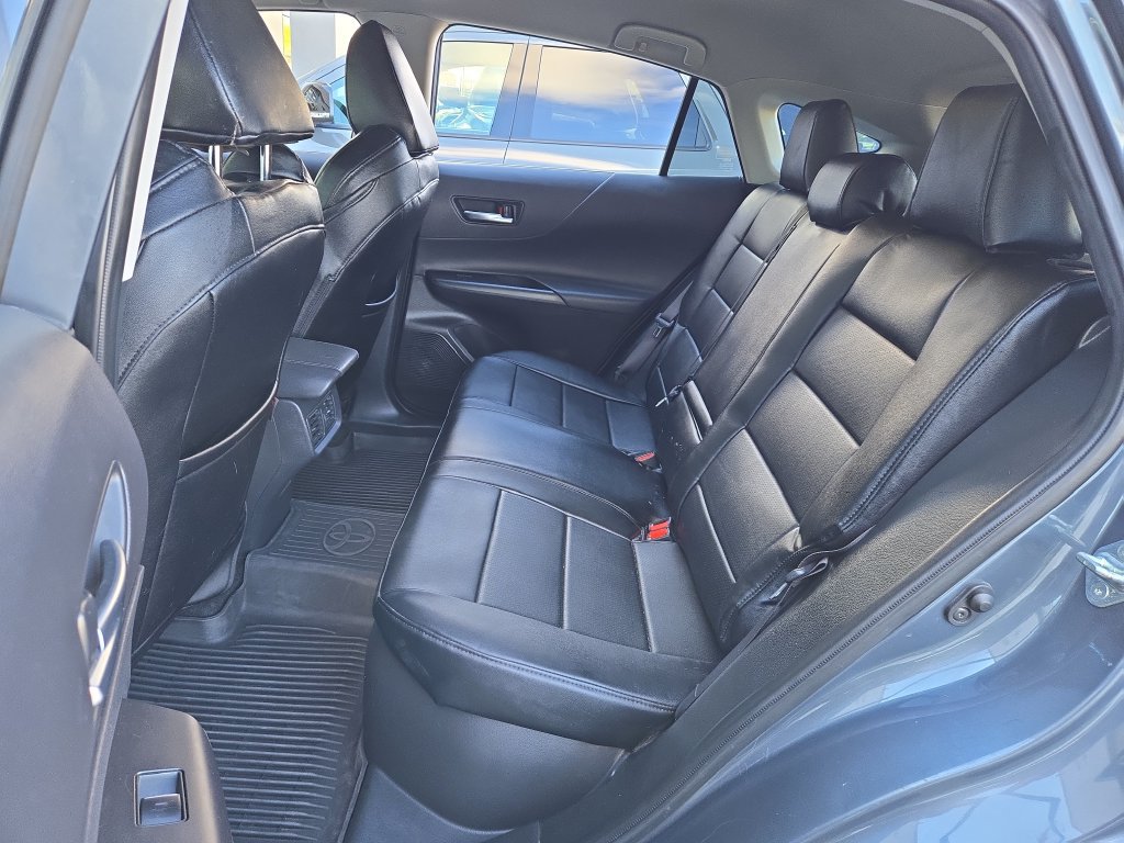 Used 2023 Toyota Venza LE AWD/4WD image 15