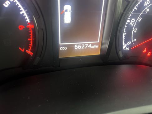 Used 2020 Toyota 4Runner SR5 Premium w/ Moonroof Package image 6