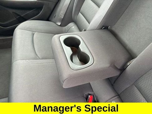 Used 2023 Chevrolet Malibu LT FWD image 34