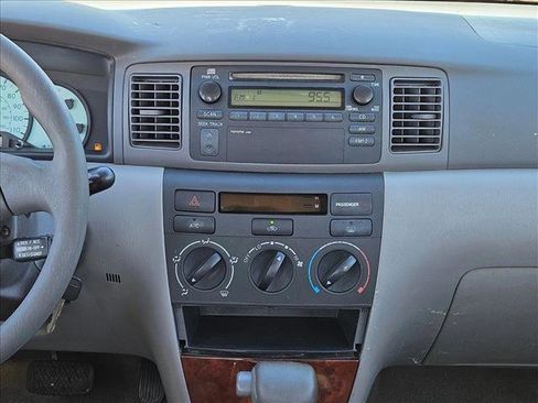 Used 2004 Toyota Corolla LE image 13