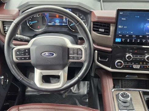 Used 2024 Ford Expedition Limited image 27