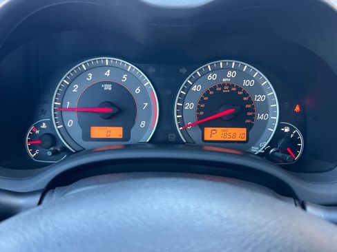 Used 2010 Toyota Corolla S image 22