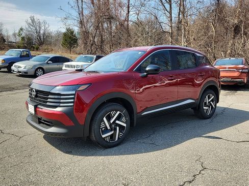 New 2026 Nissan Kicks SV FWD image 2