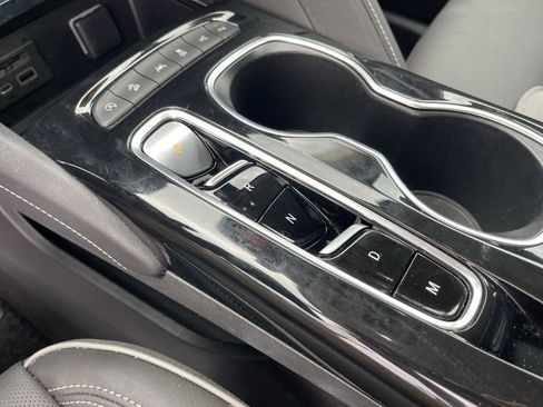 Used 2023 Buick Envision Avenir AWD/4WD image 20