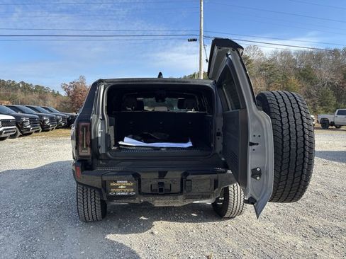 Used 2025 GMC Hummer EV 2X AWD/4WD image 26