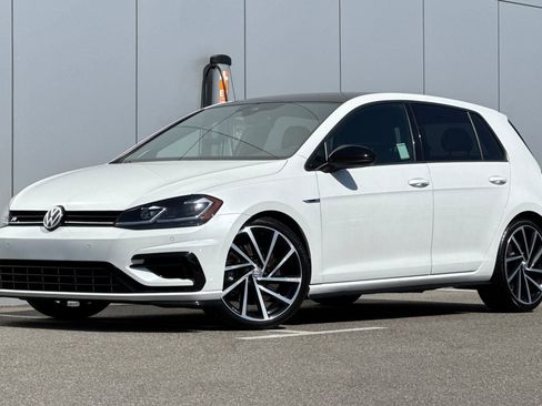 Used 2018 Volkswagen Golf R 4-Door AWD/4WD image 1