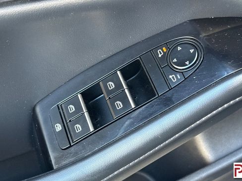 Used 2023 MAZDA MAZDA3 s image 13