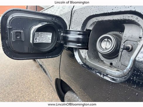 Used 2024 Ford Edge Titanium w/ Titanium Elite Package image 21