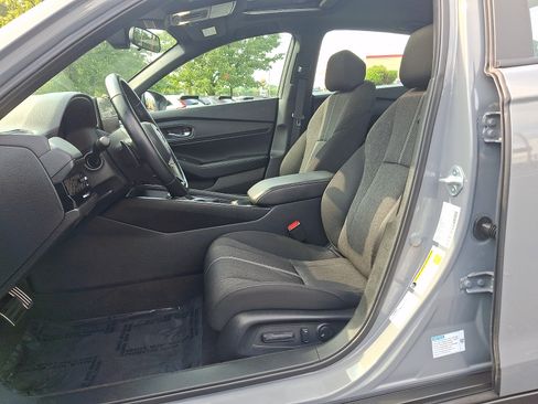 Used 2025 Honda Accord Sport image 14