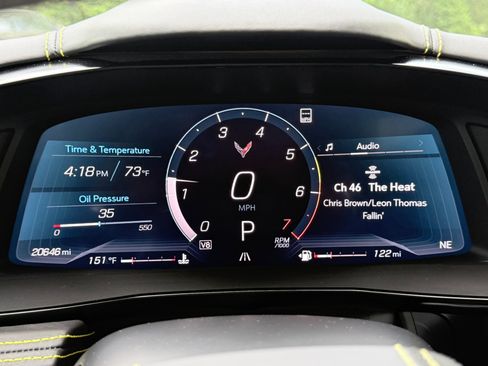 Used 2021 Chevrolet Corvette Stingray Premium Cpe w/ Z51 Performance Package RWD image 23