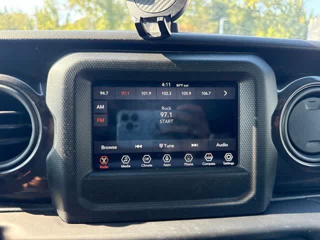 Used 2022 Jeep Wrangler Unlimited Sport AWD/4WD image 14